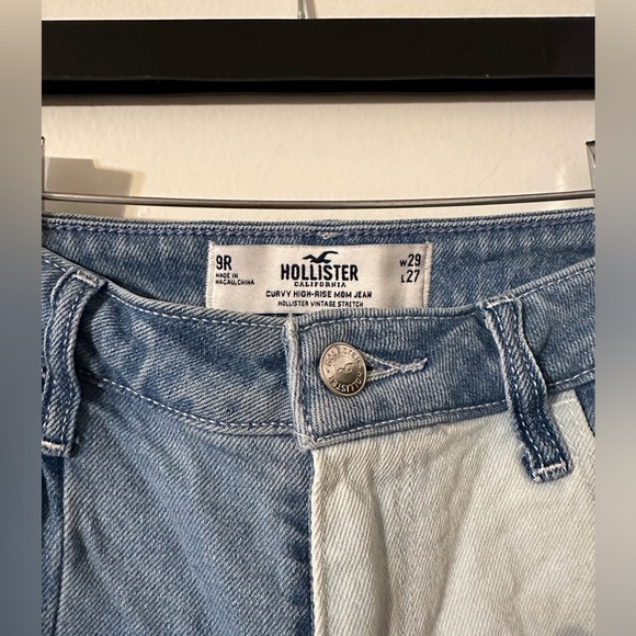 Hollister Curvy High-rise Mom Jeans - Picture 3 of 10